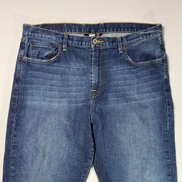 Lucky Brand Dungarees Jeans, Sz 36, Med Wash Distressed, Back Flap Pocket 2/$25 - Picture 4 of 16